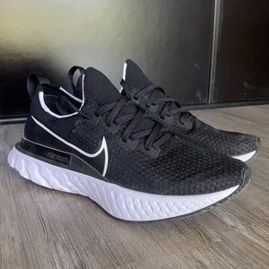 Nike react infinity running shoe